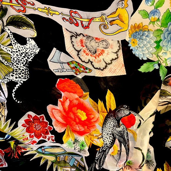 Salvatore Ferragamo silk scarf black floral with animals - Picture 4 of 7